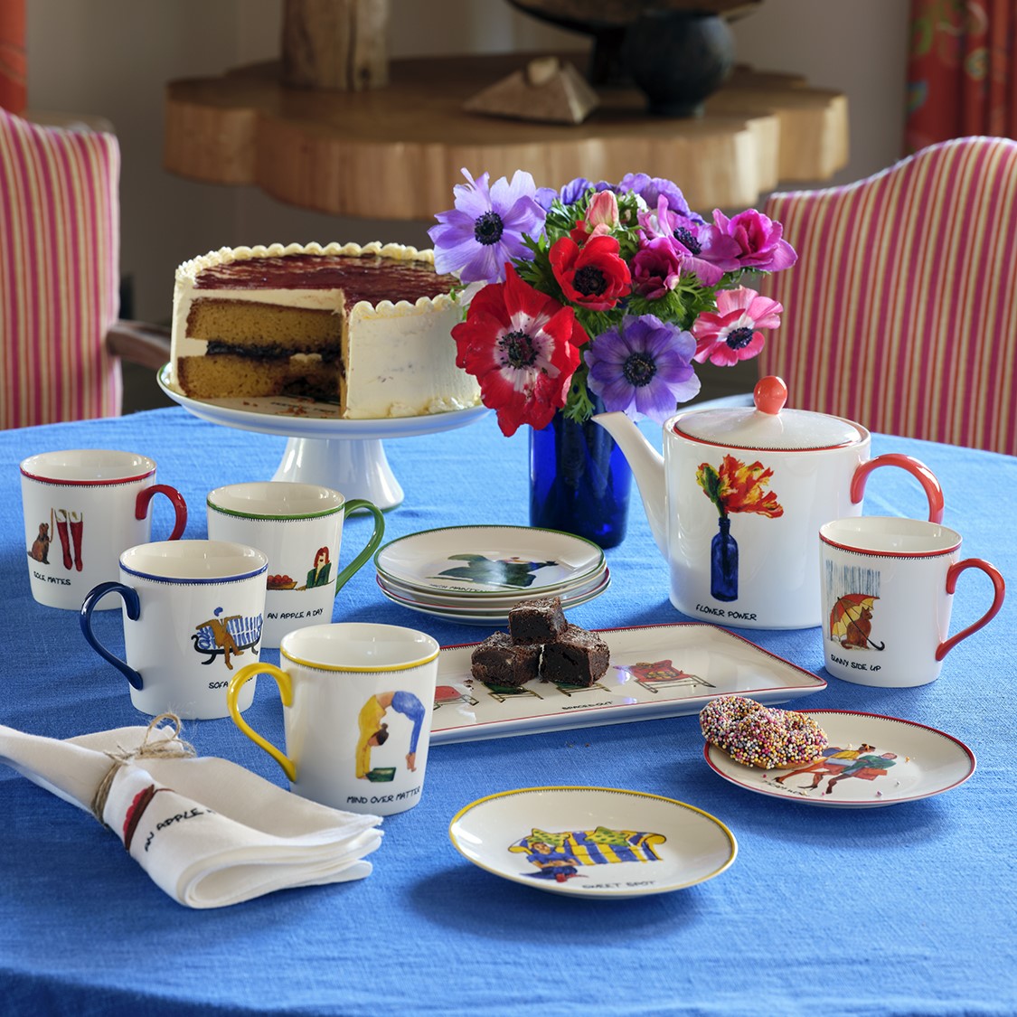 Kit Kemp Doodles Cake Stand image number null
